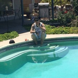 Meet your Posher, Phillip